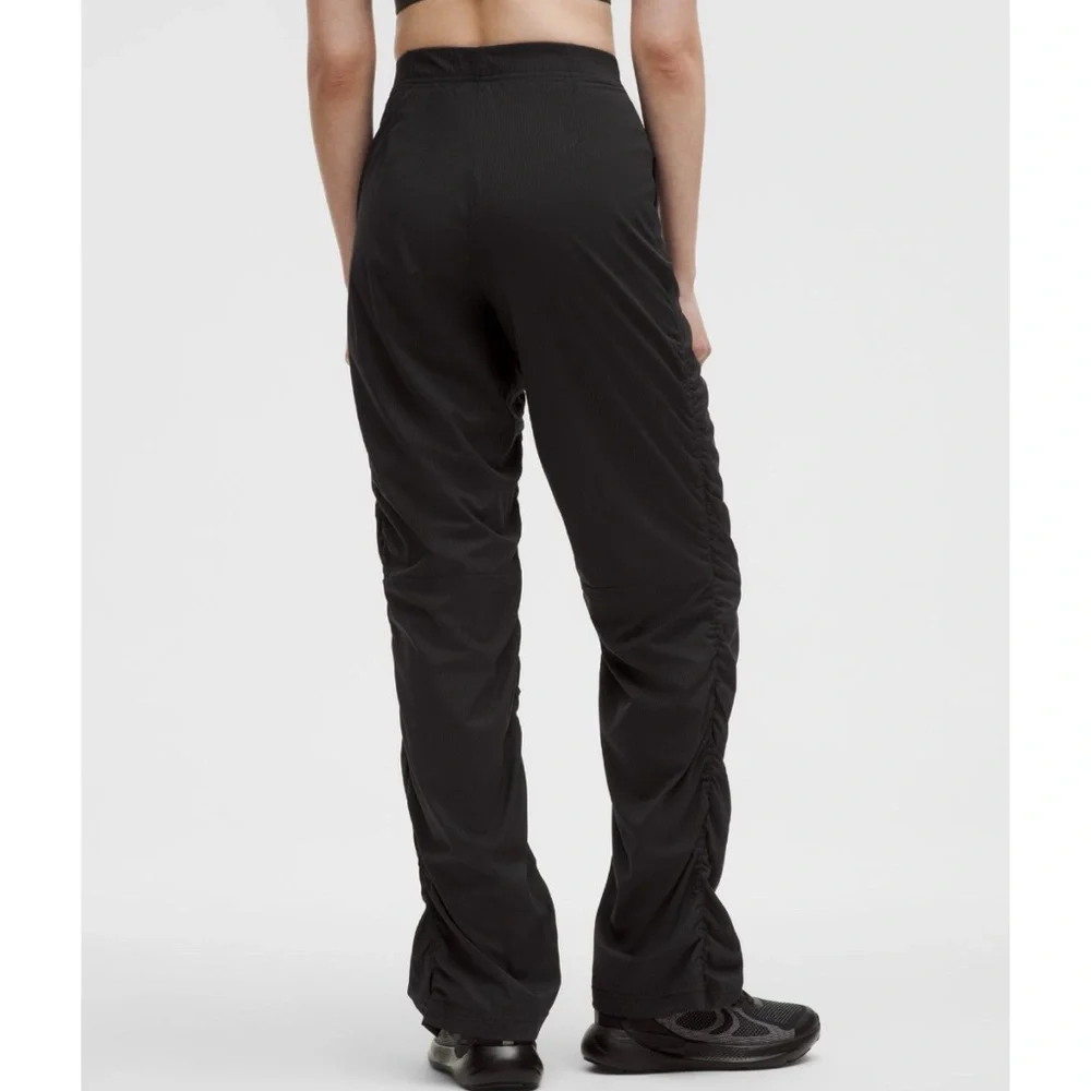 NWT Lululemon Dance Studio Slim-Fit High-Rise Flared Pant Black Small
